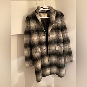 Zara jacket in mid thigh/knee length